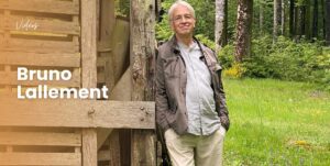 bruno lallement posant face à la caméra dans la nature